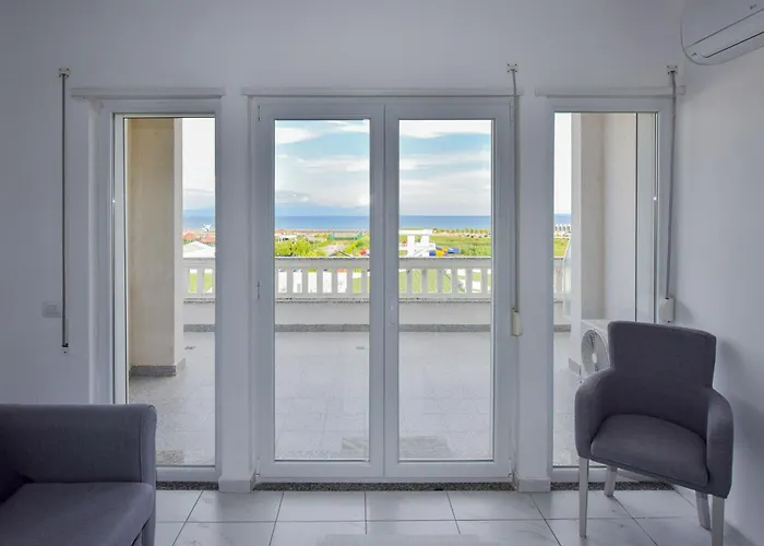 Apartment\'S Guraj Residence