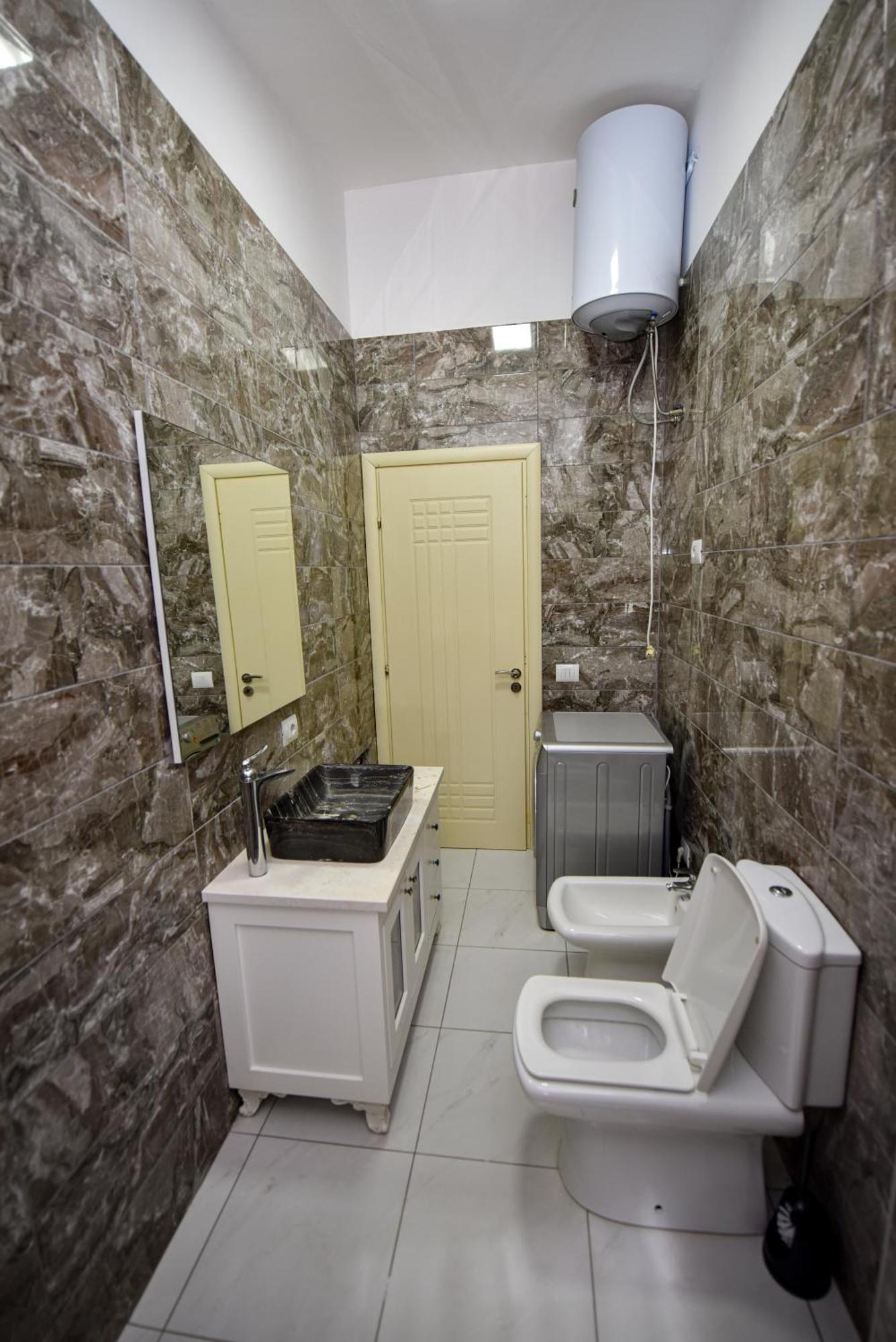 Apartment's Guraj